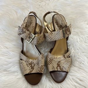 Joan and David brown heels size 10